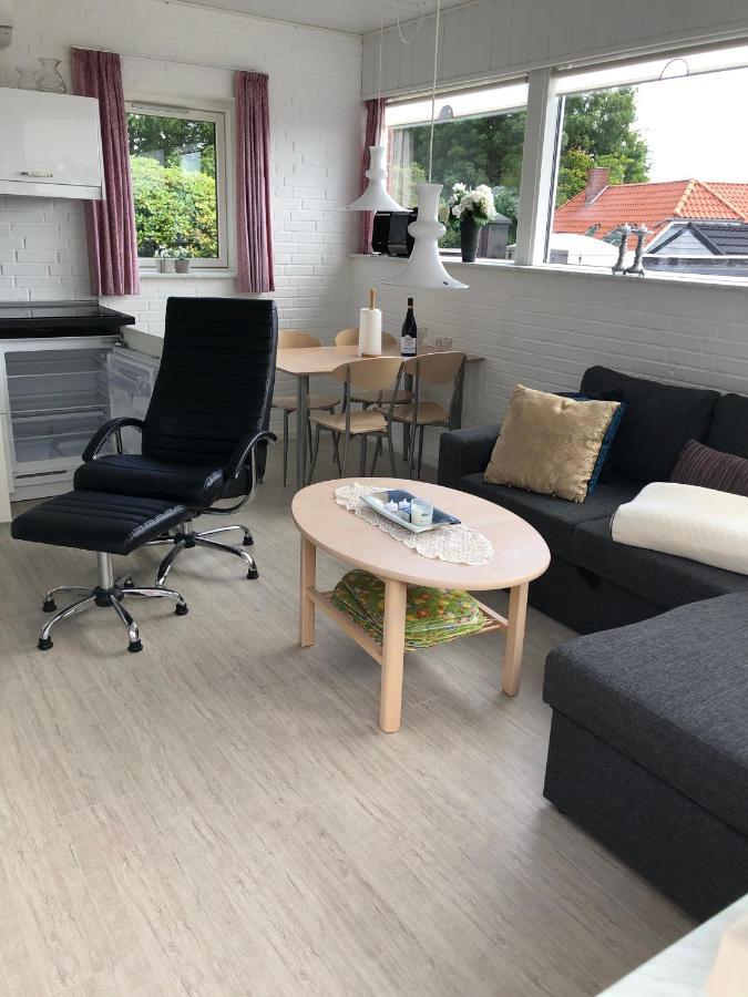 Hel Udlejningsbolig Med Christina Som Vaert Grasten